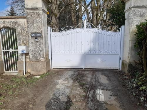 PORTAIL ALU TRADITIONNEL